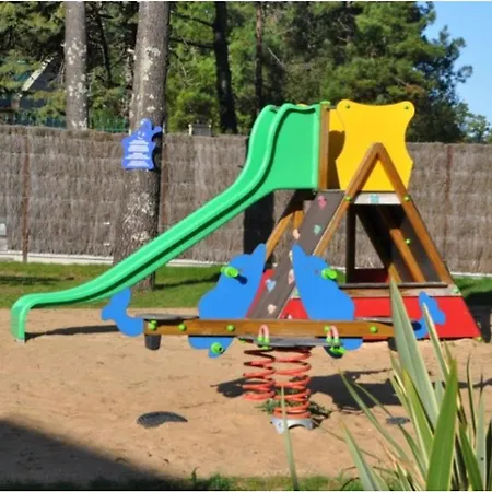 Camping Accueillant, Animaux Ok - 4 Pers. - Api-1-52-2265 *
